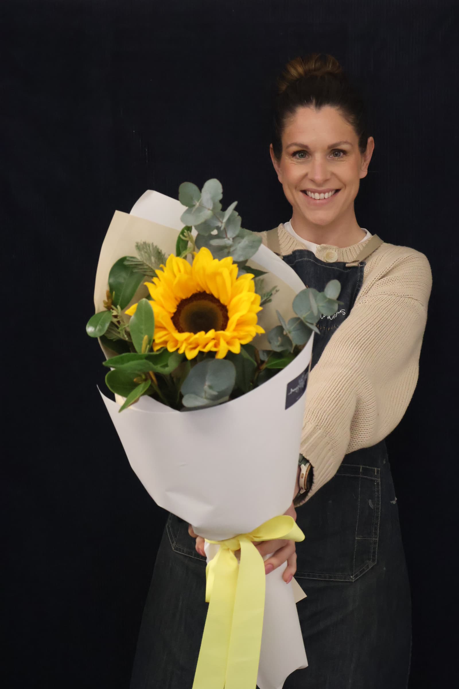 Real Bouquet | Sweet Sunflower order made by Amy's Flowers