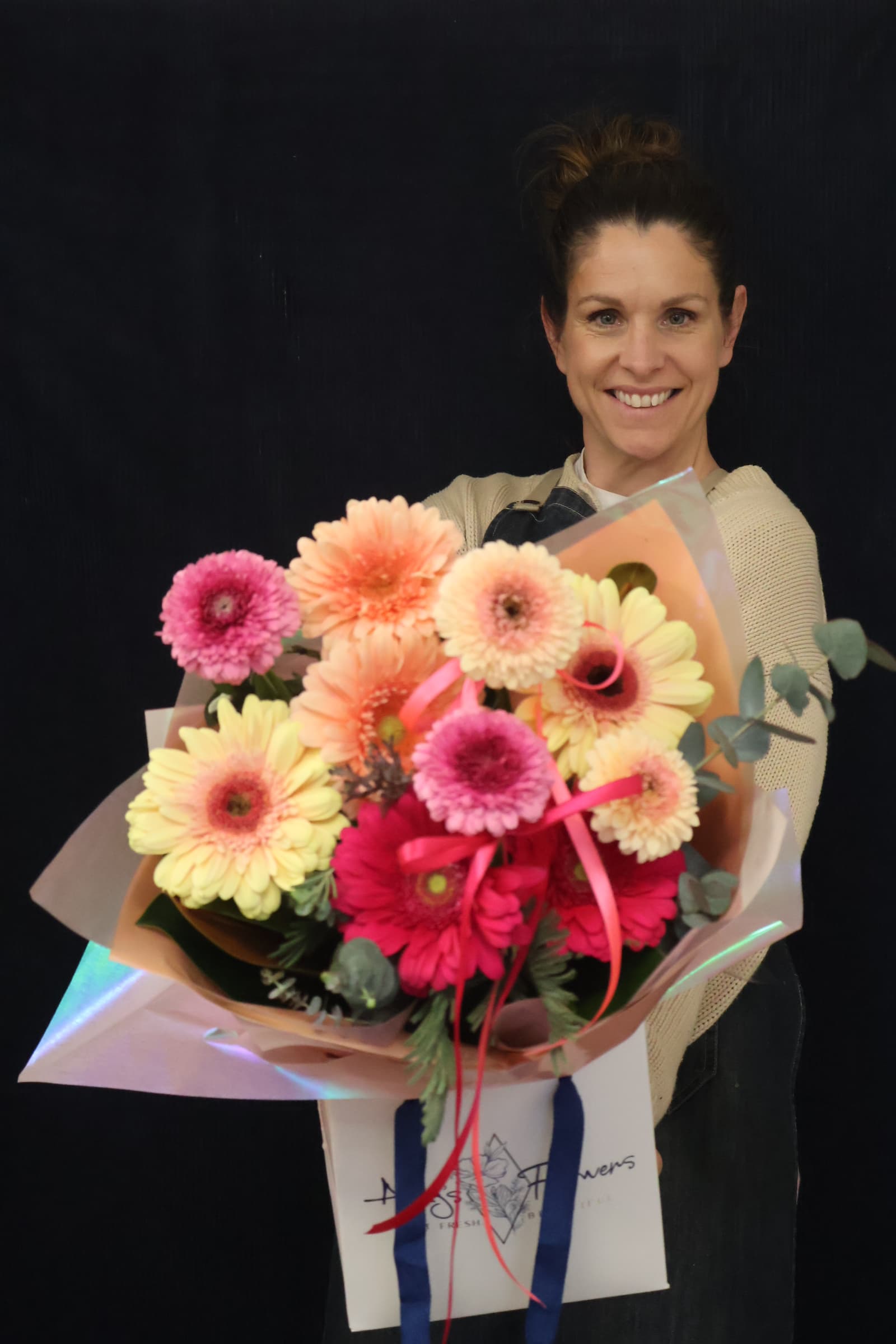 Real BEST BUY | Daisy Chain order made by Amy's Flowers