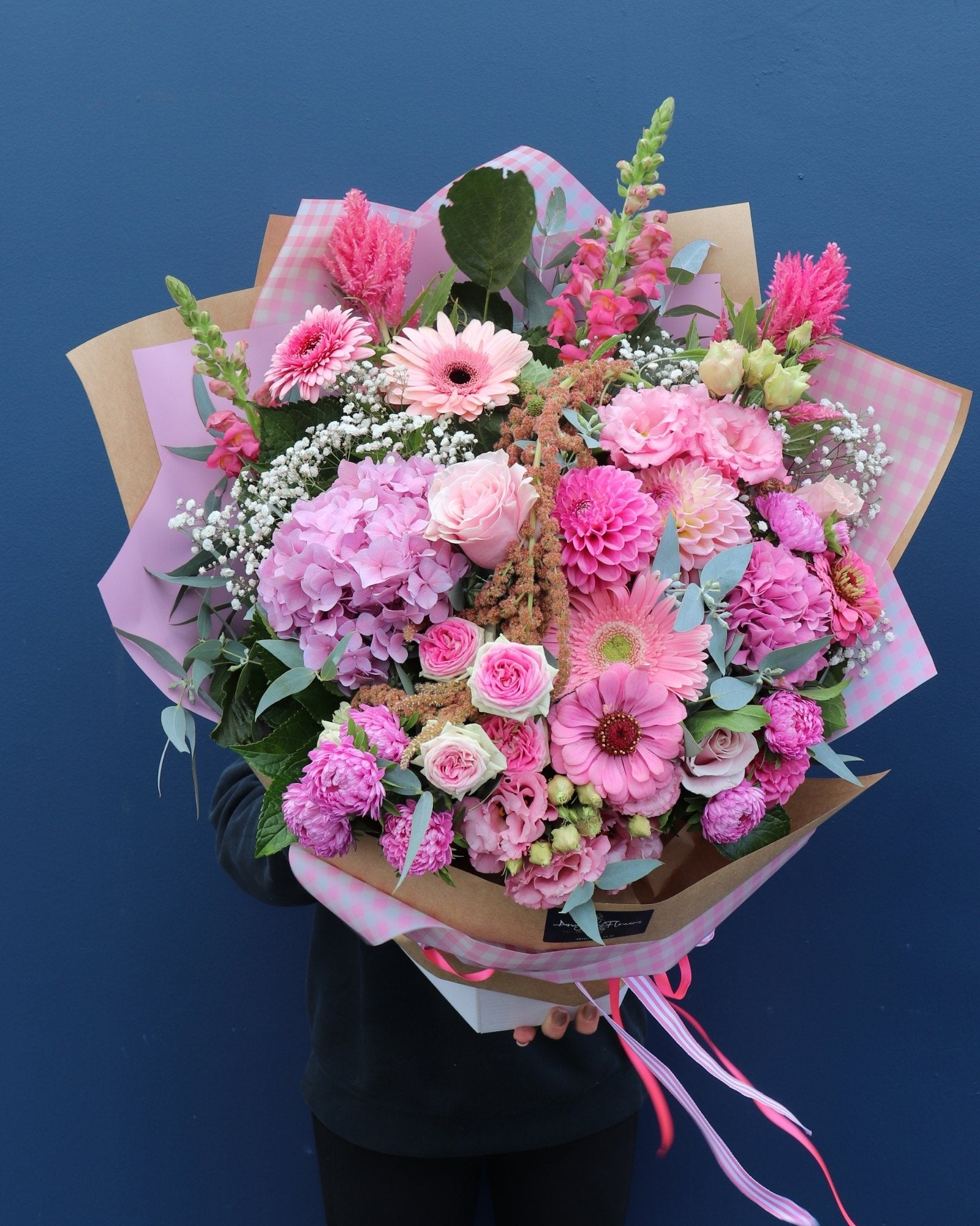 Fresh flowers available for delivery to Cambridge