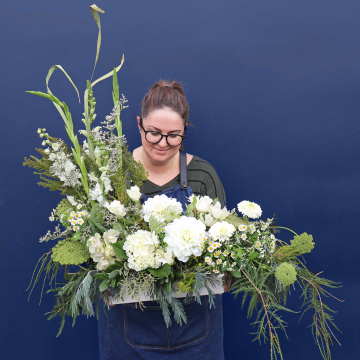 Arrangement | Stunning White and Green 