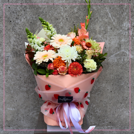 M'Day Florist Choice | Peaches N Cream 