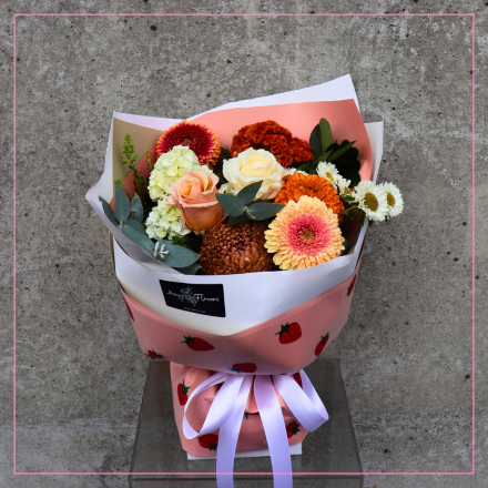 M'Day Florist Choice | Peaches N Cream 
